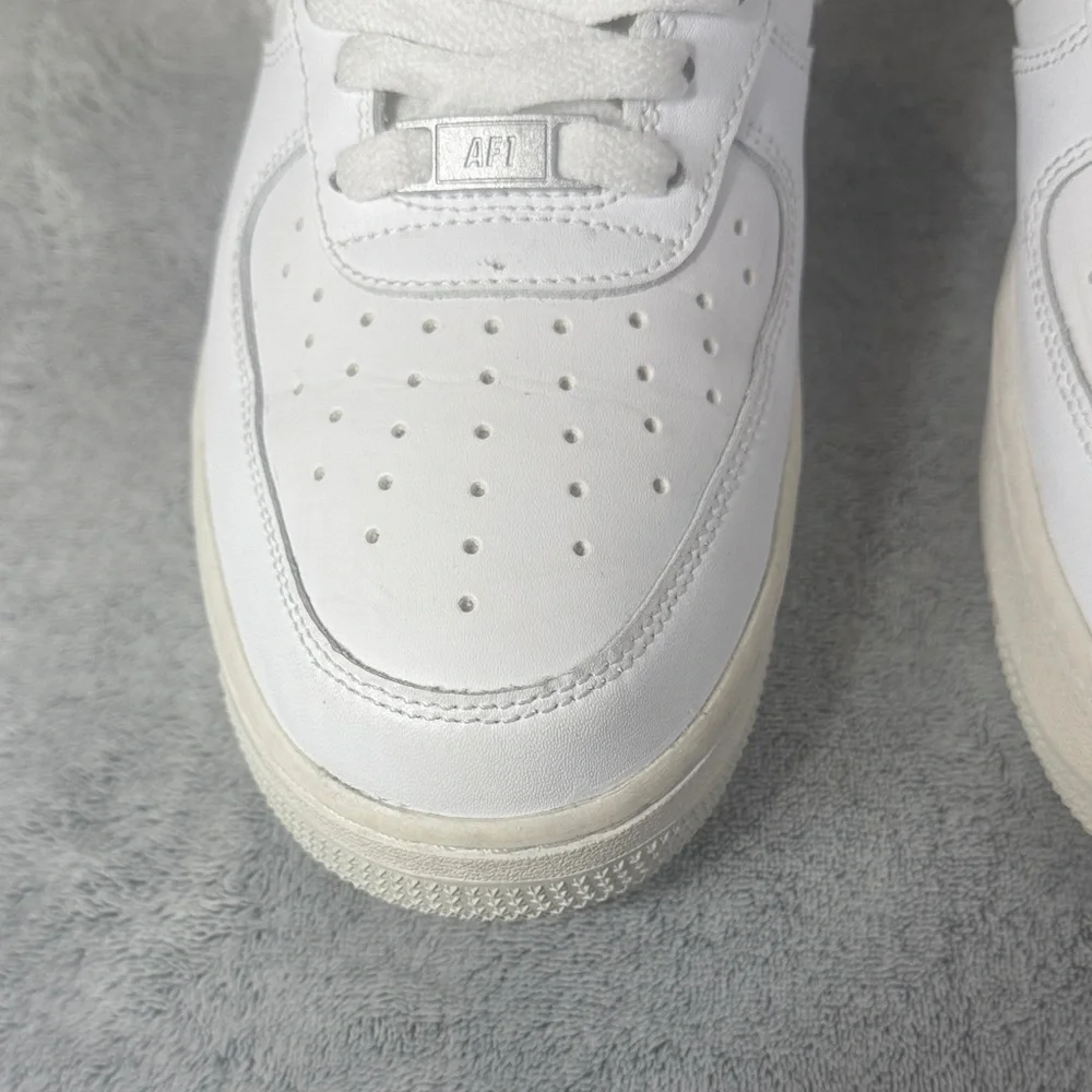 Nike these limited